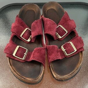 Birkenstock Arizona Soft Footbed Burgundy Sandal - Women's Sz 9 / 40